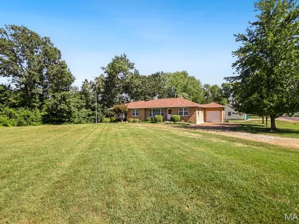 996 W Springfield Rd, Sullivan, MO 63080