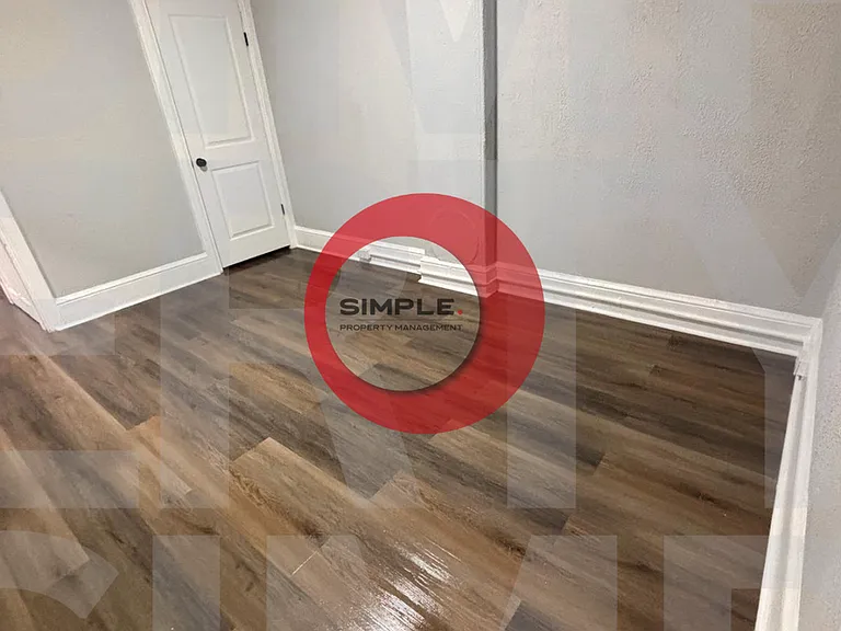 1140 Franklin St — Photo 6