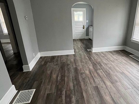 3rd image of 2347 Wilmer St