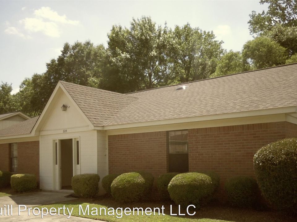 1st image of 224 Helen Cir #B