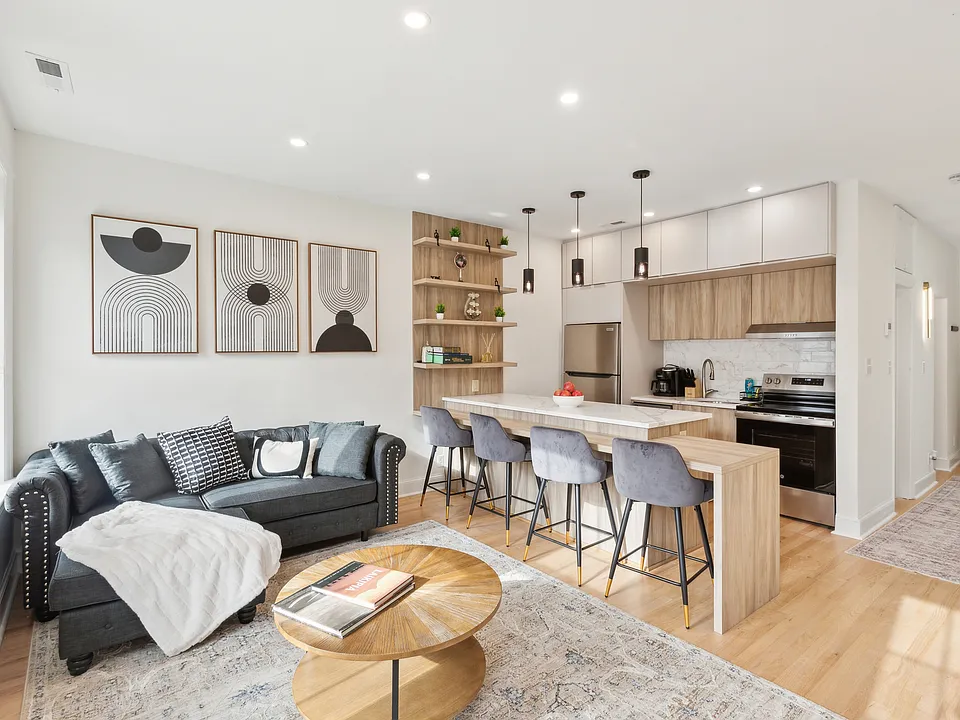 134 F St SE #3