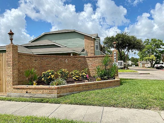 3rd image of 4445 Cedar Pass Dr APT 119