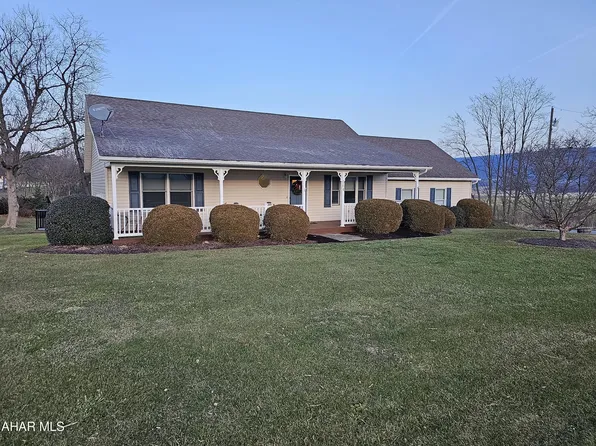 564 Heltman Rd, Mill Hall, PA 17751