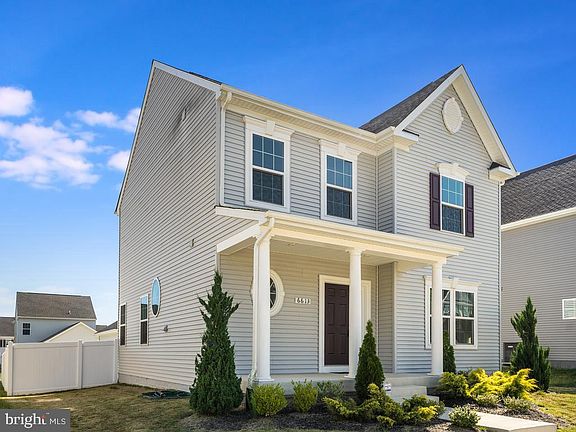 3rd image of 6613 Shelton Ln