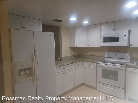 2nd image of 1239 SE 23rd Pl #2
