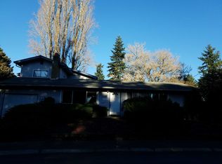 8724 NE 140th St, Kirkland, WA 98034