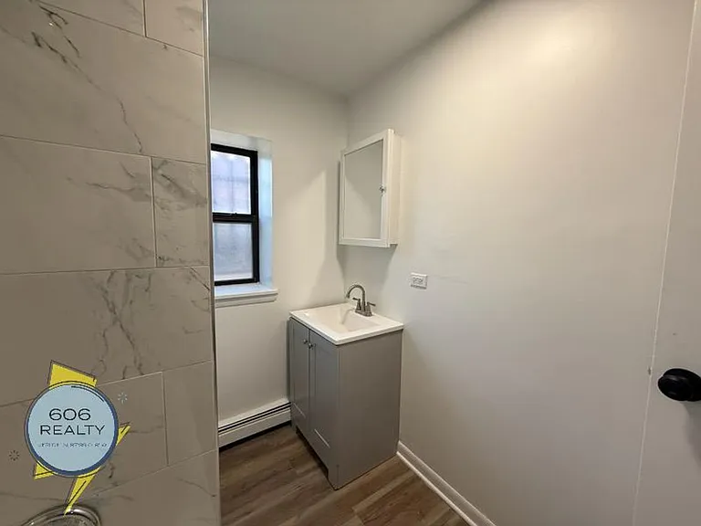 5850-58 S. King Drive — Photo 18
