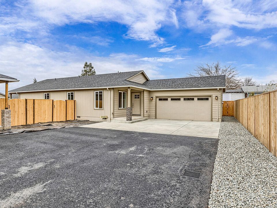 2567 Howard Ave, Medford, OR 97501 Zillow