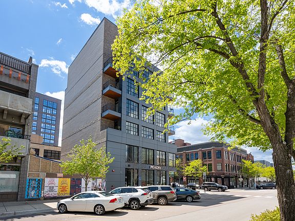 5th image of 1123 W Randolph St #502