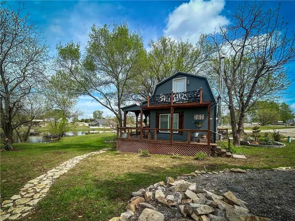 134 N Linn Valley Dr, Linn Valley, KS 66040