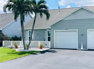 2604 SE Tropical East Cir, Port Saint Lucie, FL 34952