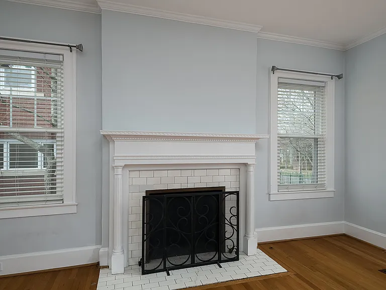 1378 Fontaine Rd — Photo 5
