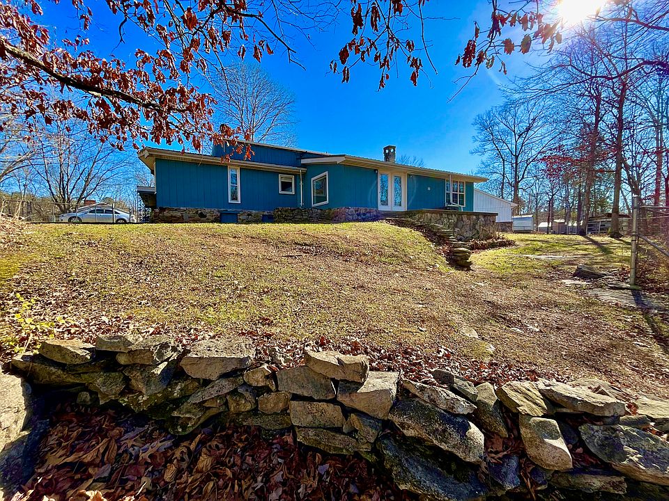 135 Gomer Dr, Burnside, KY 42519 Zillow