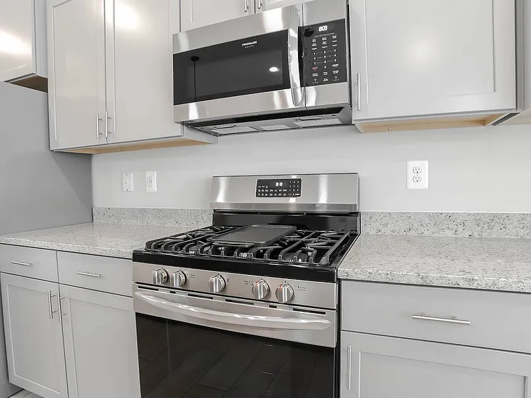 23861 Myrtle Glen Way — Photo 19