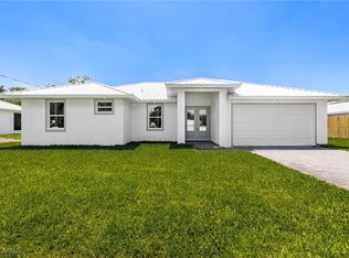 385 4th Ave, Labelle, FL 33935