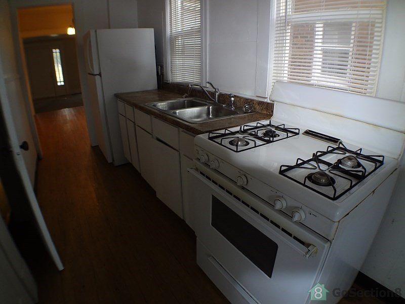 1st image of 2103 E 31st St