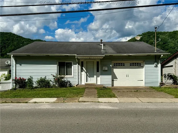 12048 Maccorkle Ave, Charleston, WV 25315