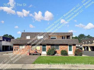 703 NW 7th St, Meridian, ID 83642