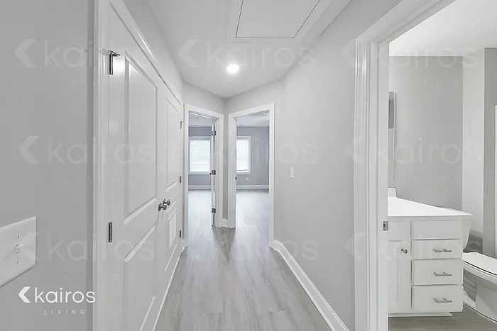 3 bed, 2.5 bath, 1863 sqft, $1,945 — Photo 3