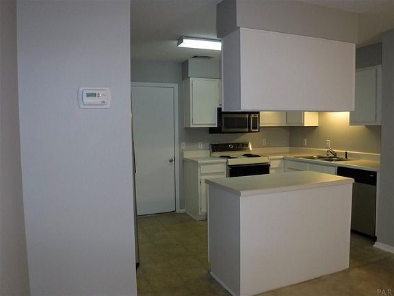 3rd image of 5001 Grande Dr APT 1512