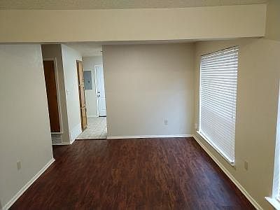 4th image of 2008 Valleywood Dr