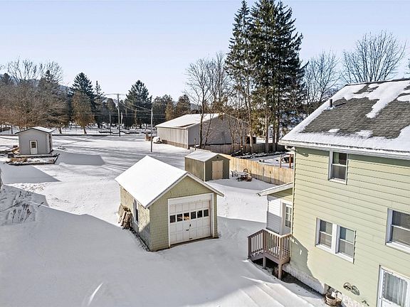 3rd image of 86 Elwell Ave