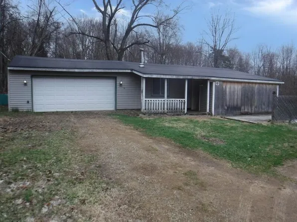 41704 6th Ave, Bloomingdale, MI 49026