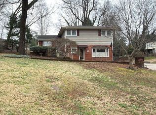 2501 Club Dr, Gastonia, NC 28054