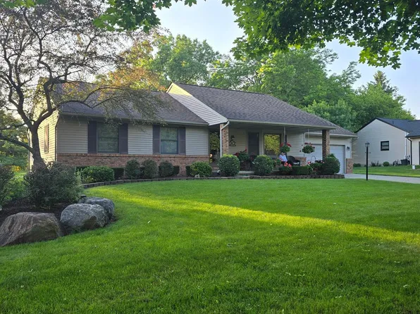 59644 Sterling Dr, New Hudson, MI 48165