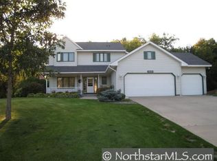 5889 Otter Ridge Cir, White Bear Township, MN 55110