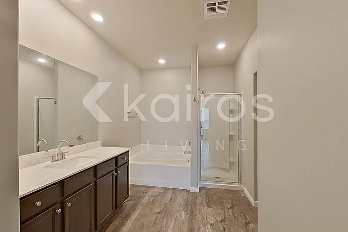 905 NW 4th St — Photo 13