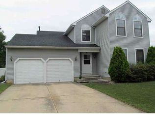 32 Lakefield Dr, Marlton, NJ 08053