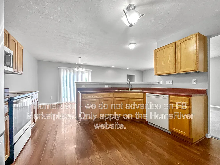 7619 Hyatts Ln — Photo 5
