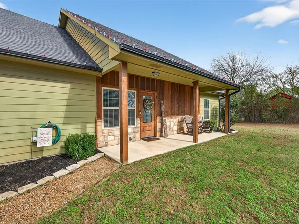 203 Mockingbird St, Ector, TX 75439