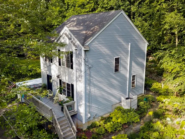 271 Mashapaug Rd, Holland, MA 01521