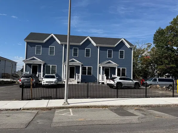 364 High St #364, Fall River, MA 02720