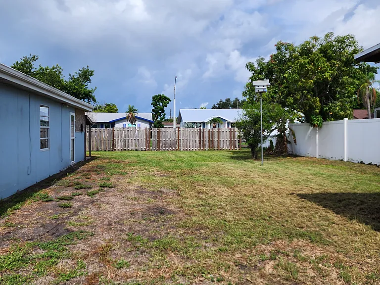 4627 Orlando Cir — Photo 13