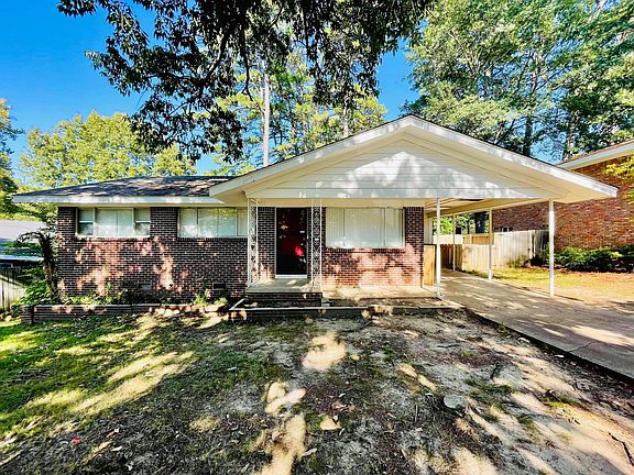 2nd image of 54 Broadmoor Dr