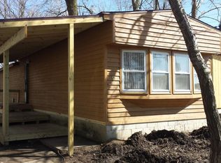 9 Mary Ln, Champaign, IL 61822