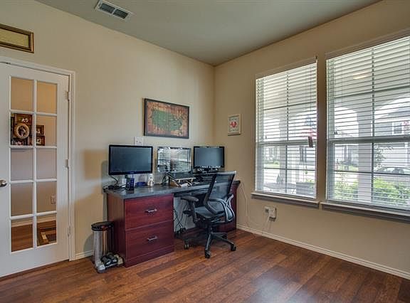 5th image of 9025 Cranston Ct