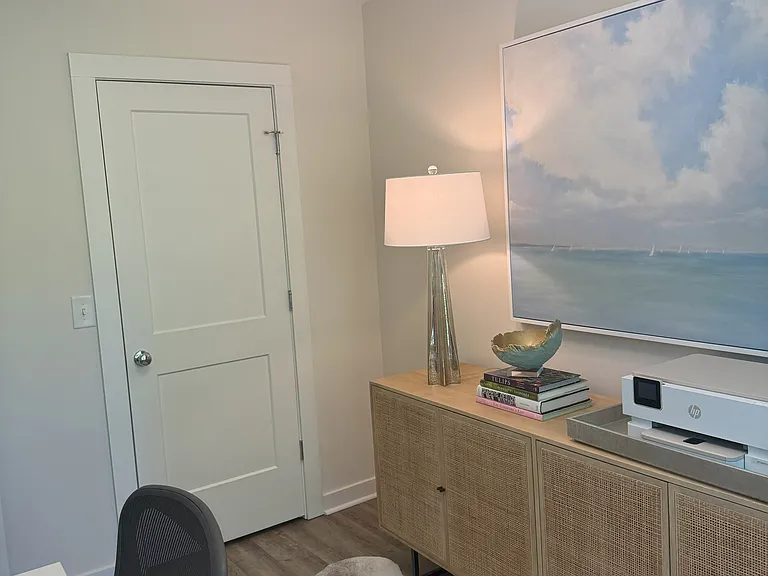 1210 Brody Ave — Photo 17
