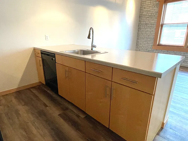 309 Roberts St N #404 — Photo 15