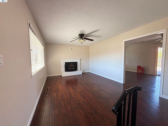 3rd image of 312 Robert Way