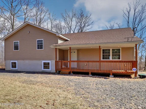 1162 Bluebird Ln, Bushkill, PA 18324
