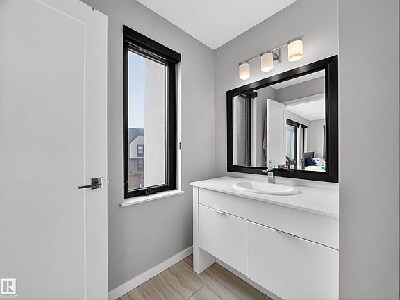 3rd image of 1304 Rutherford Rd SW #5