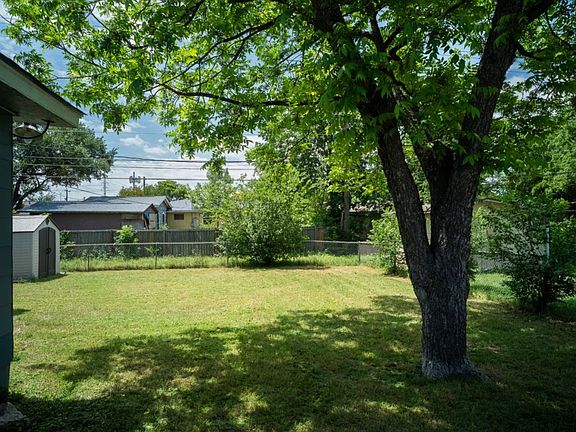 2nd image of 618 Millwood Ln