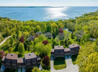 4609 W Bay Shore Cir APT 4A, Sturgeon Bay, WI 54235