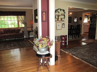 38 Buffa Dr, Somerset, NJ 08873