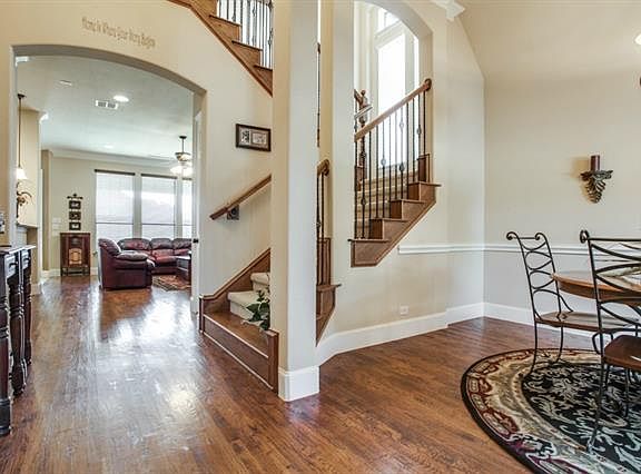 4th image of 8104 Broadmoor Dr