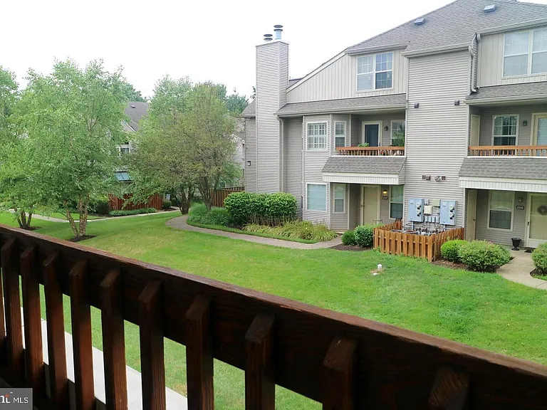 2406 Brookhaven Dr — Photo 19